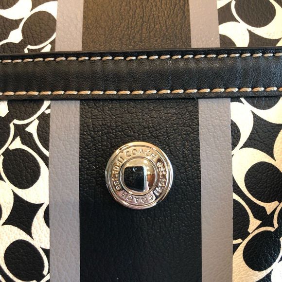 COACH - Chelsea Signature Heritage Stripe Tote. Beautiful & FLAWLESS CONDITION! - Picture 3 of 16